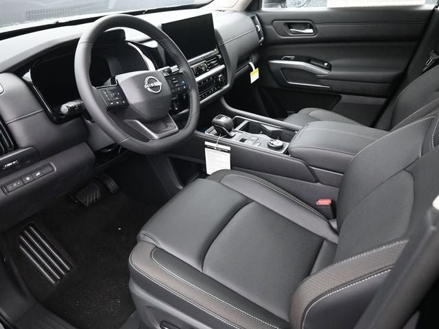 New 2026 Nissan Pathfinder SL image 9