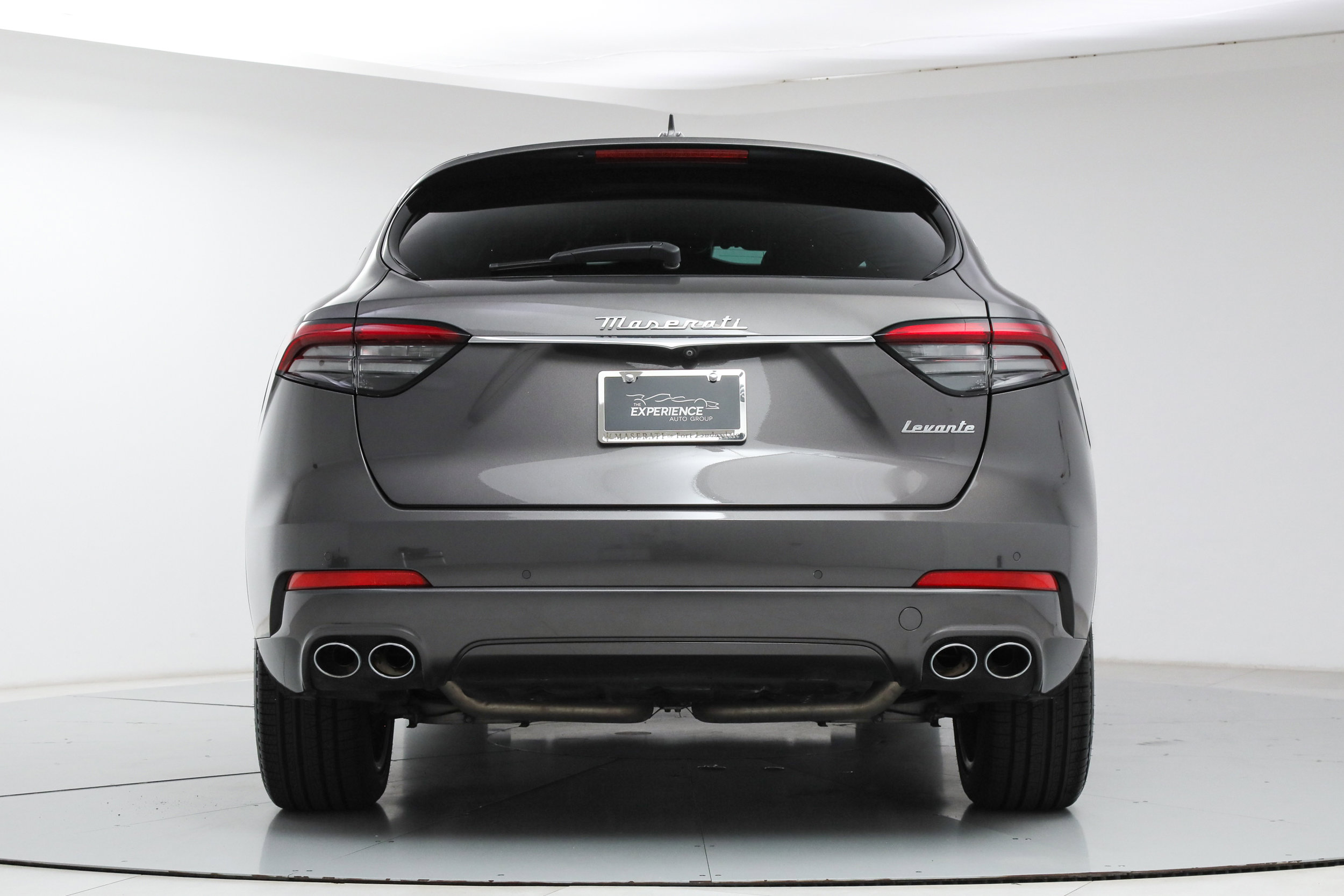 Certified 2023 Maserati Levante GT AWD/4WD image 4