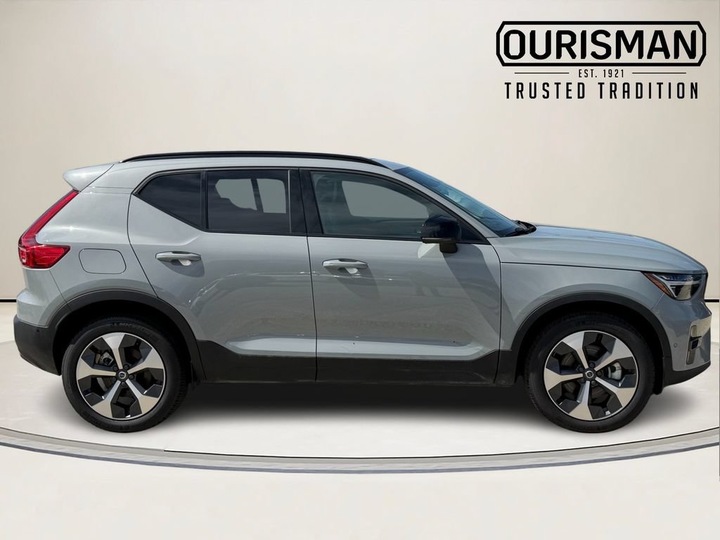 New 2026 Volvo XC40 B5 Plus w/ Protection Package Premier AWD/4WD image 2