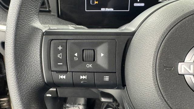 Certified 2025 Nissan Kicks SV image 21