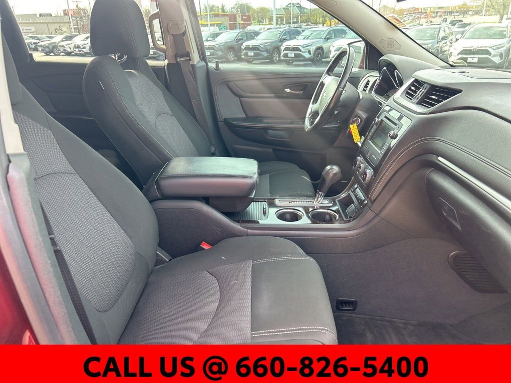 Used 2017 Chevrolet Traverse LT image 5
