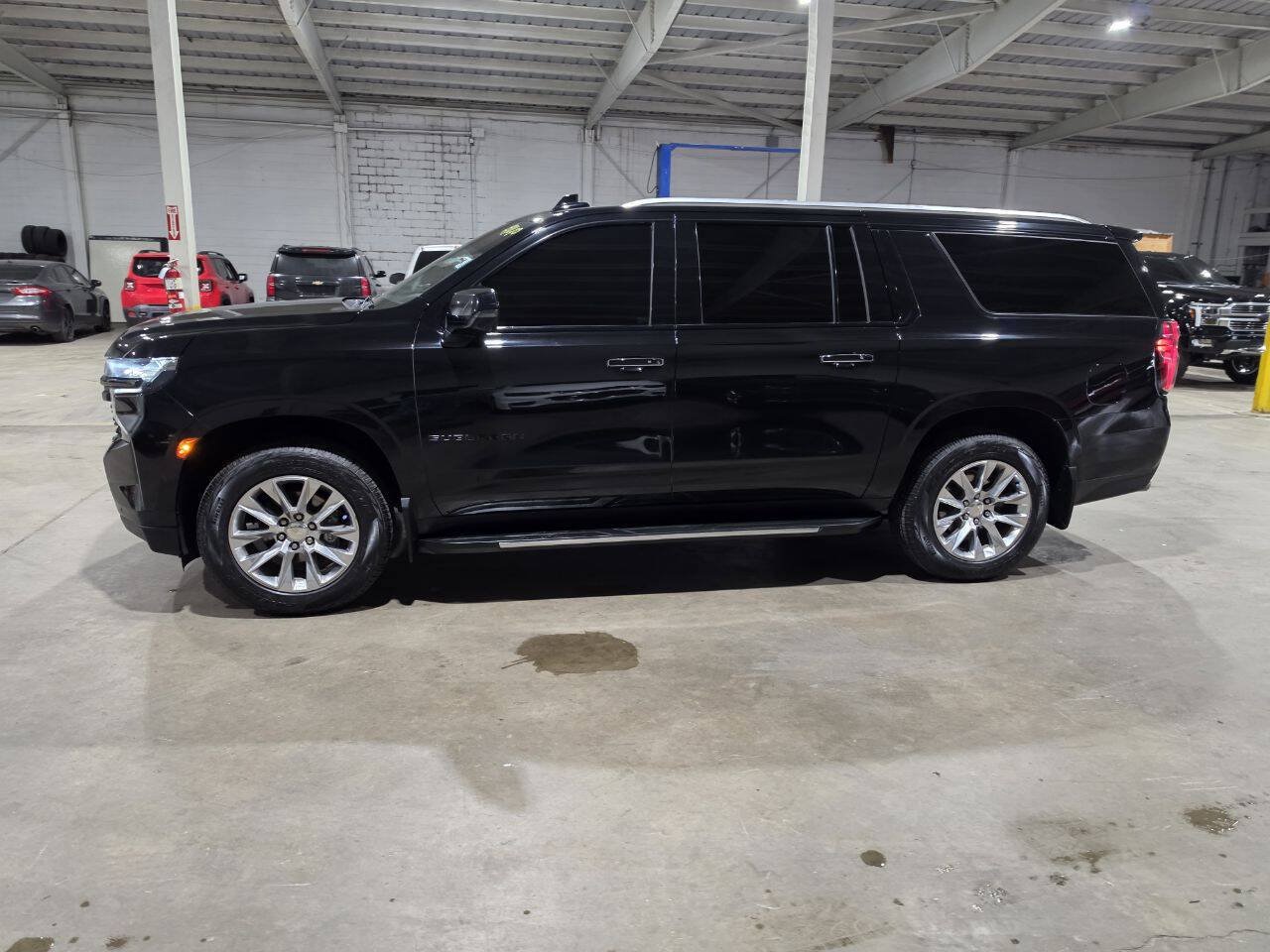 Used 2023 Chevrolet Suburban Premier AWD/4WD image 5