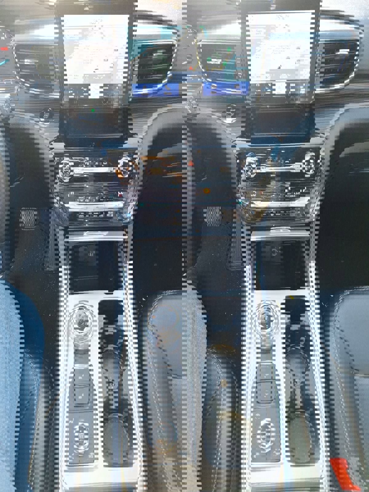 Used 2021 Ford Explorer Limited w/ Equipment Group 301A image 10