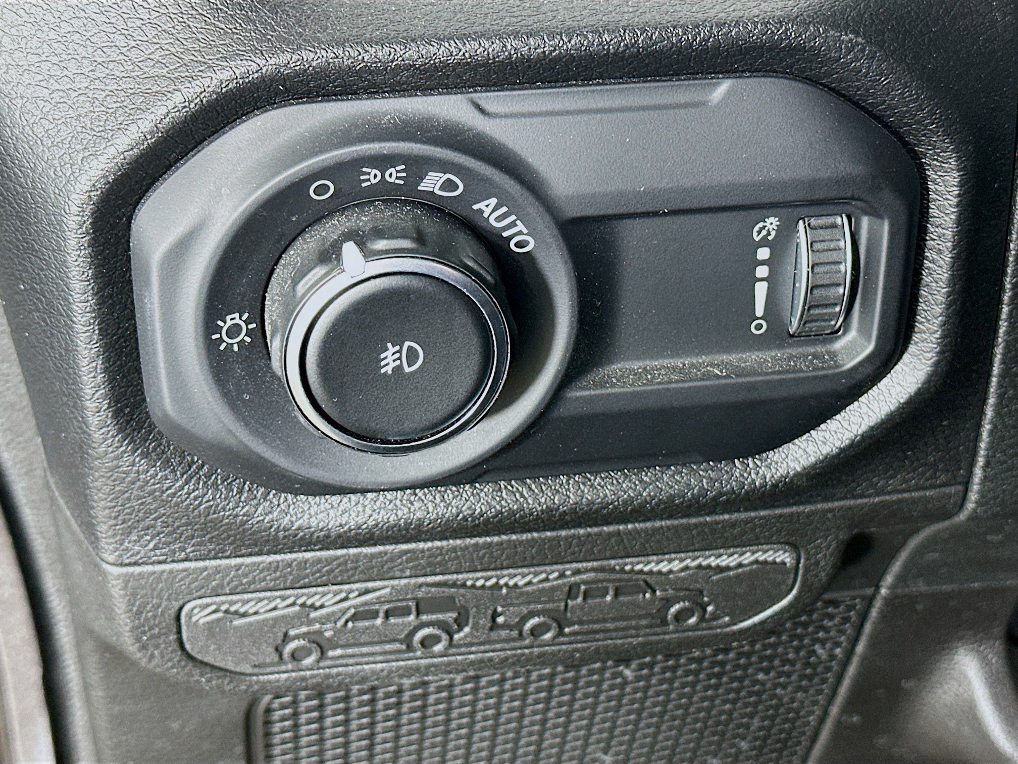 Used 2024 Jeep Wrangler Sport S image 16