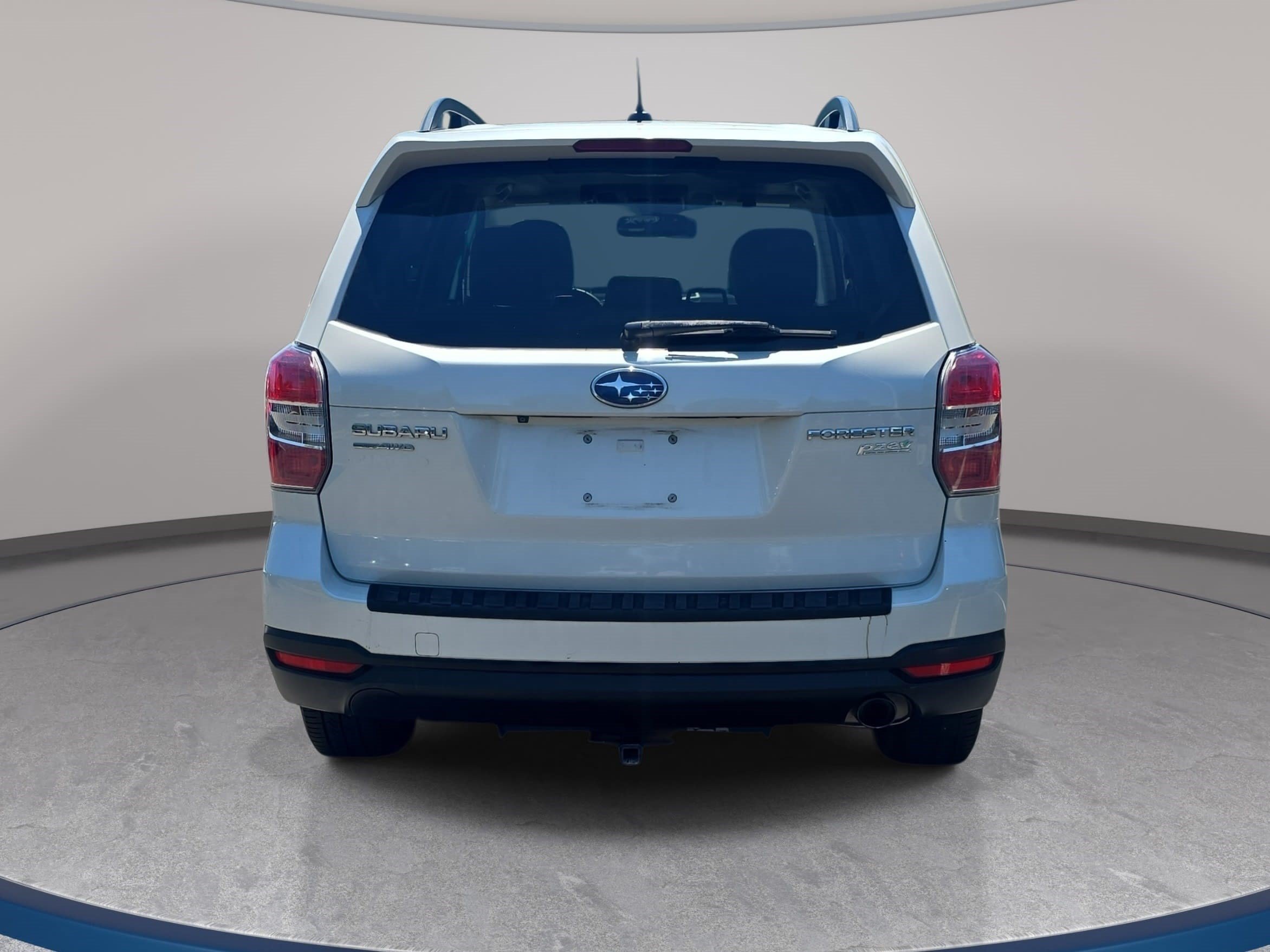 Used 2014 Subaru Forester 2.5i Touring AWD/4WD image 6