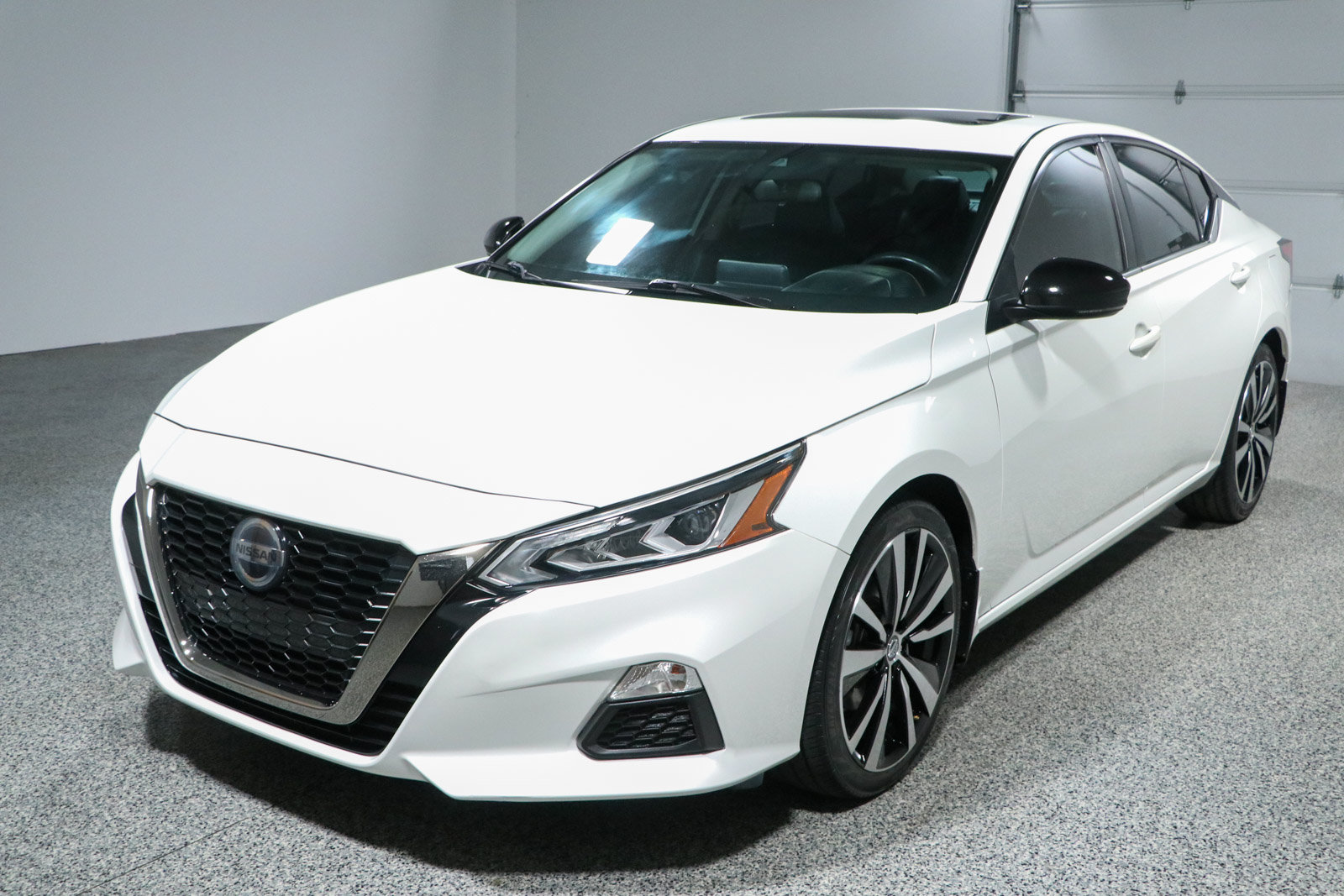 Used 2021 Nissan Altima 2.5 SR w/ SR Premium Package FWD image 30