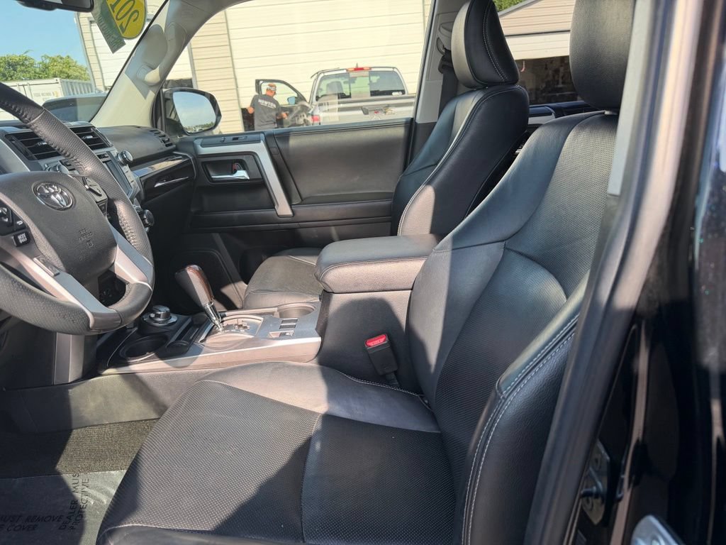 Used 2017 Toyota 4Runner Limited AWD/4WD image 30