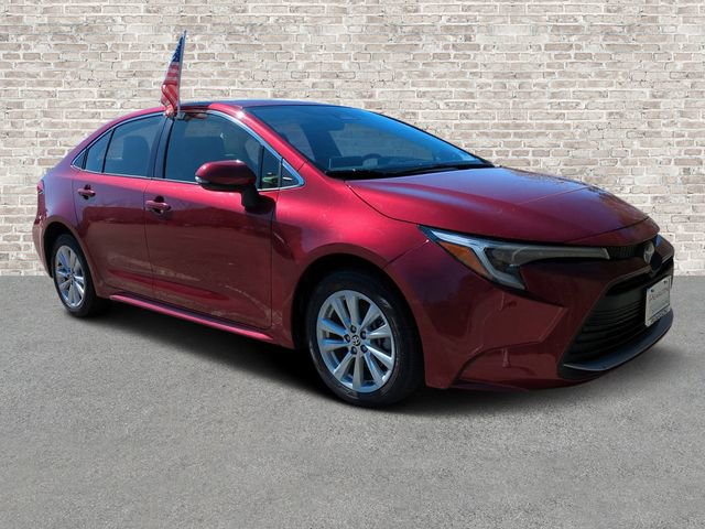 Used 2024 Toyota Corolla XLE image 1