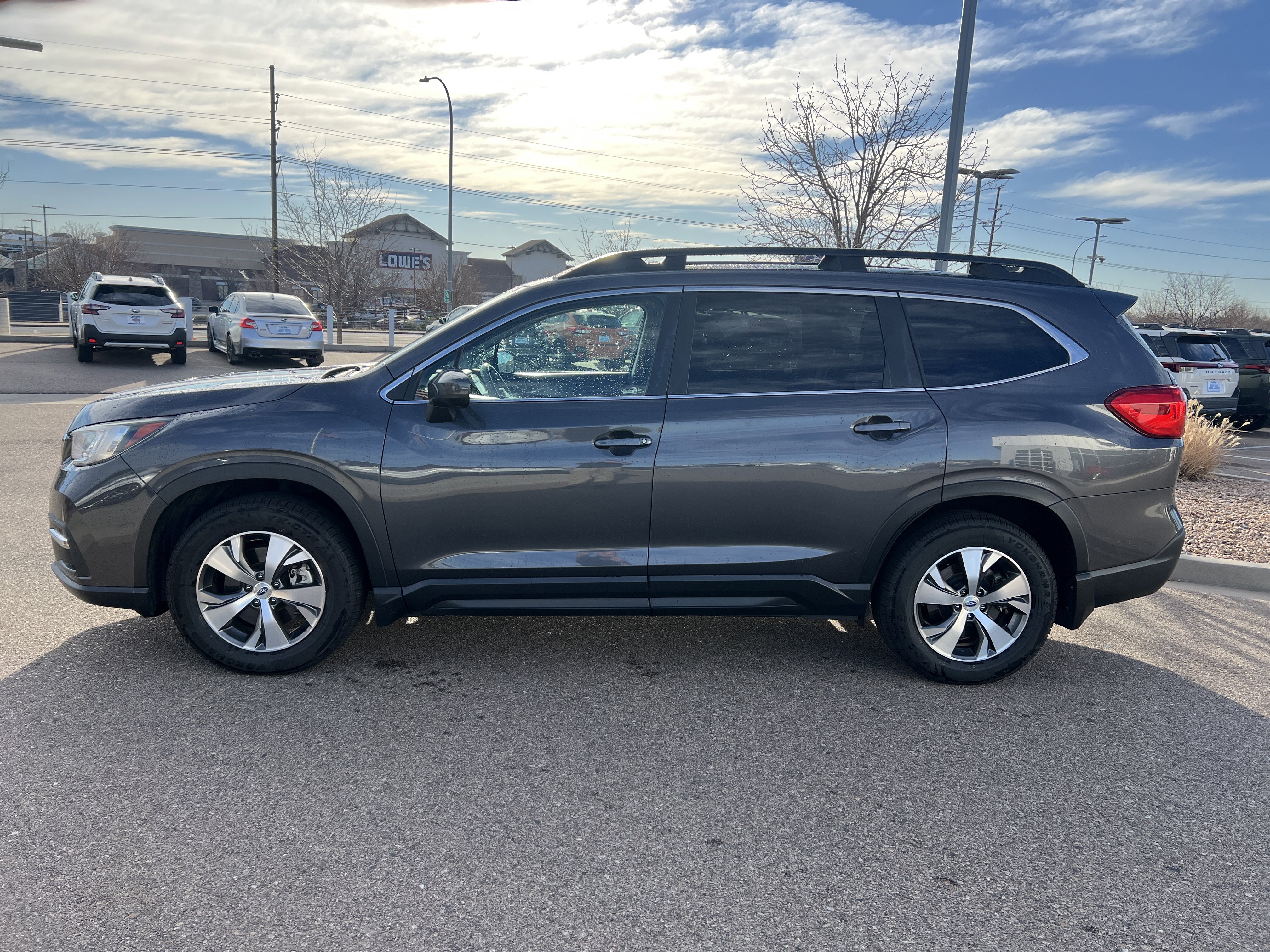 Used 2020 Subaru Ascent Premium w/ Convenience Package image 12