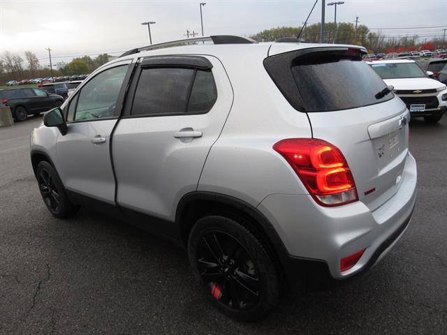 Certified 2022 Chevrolet Trax LT w/ Redline Edition image 5