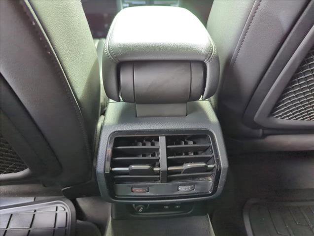 Used 2020 Audi Q3 2.0T Premium Plus w/ Premium Plus Package image 18