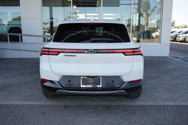 New 2025 Chevrolet Equinox EV LT image 7