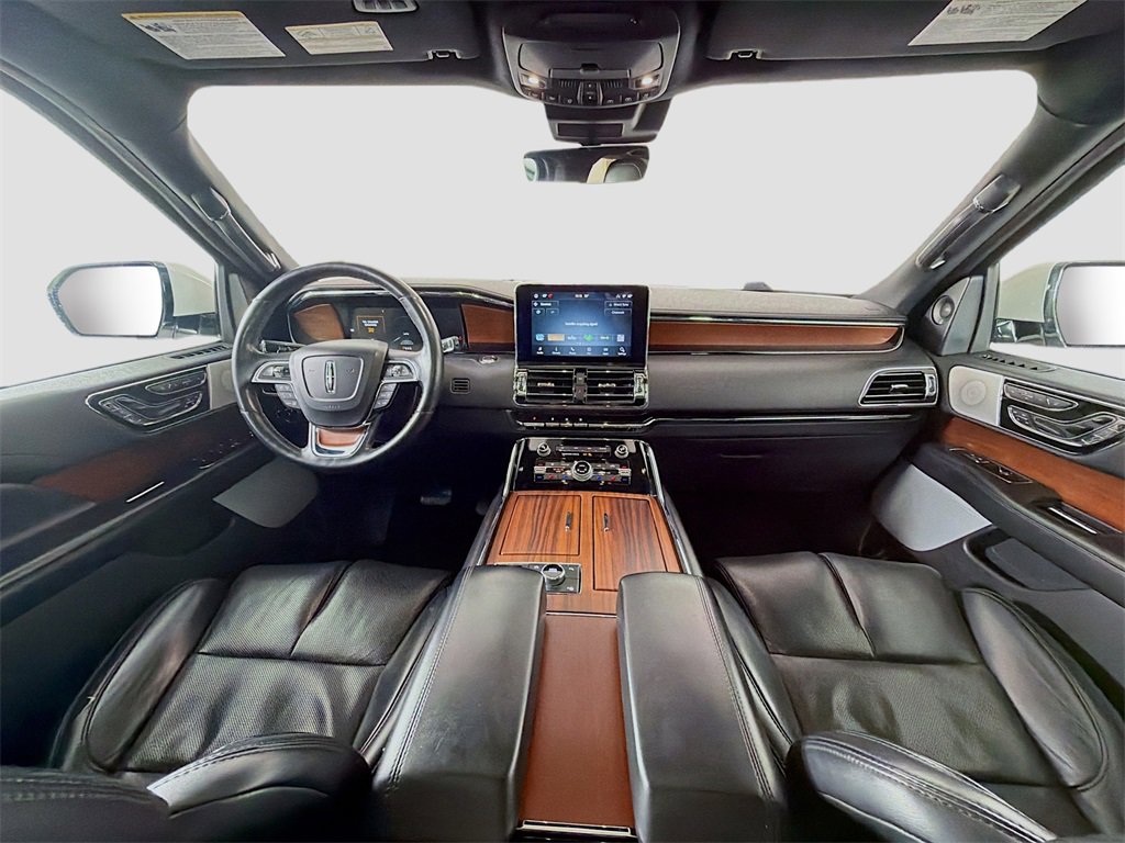 Used 2020 Lincoln Navigator L Reserve w/ Equipment Group 208A Reserve image 9