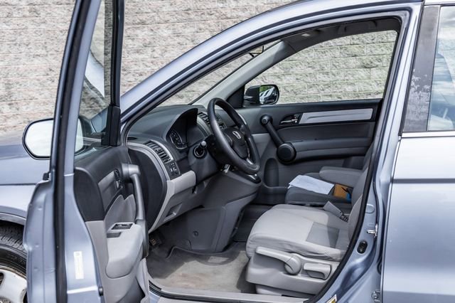 Used 2011 Honda CR-V LX image 24