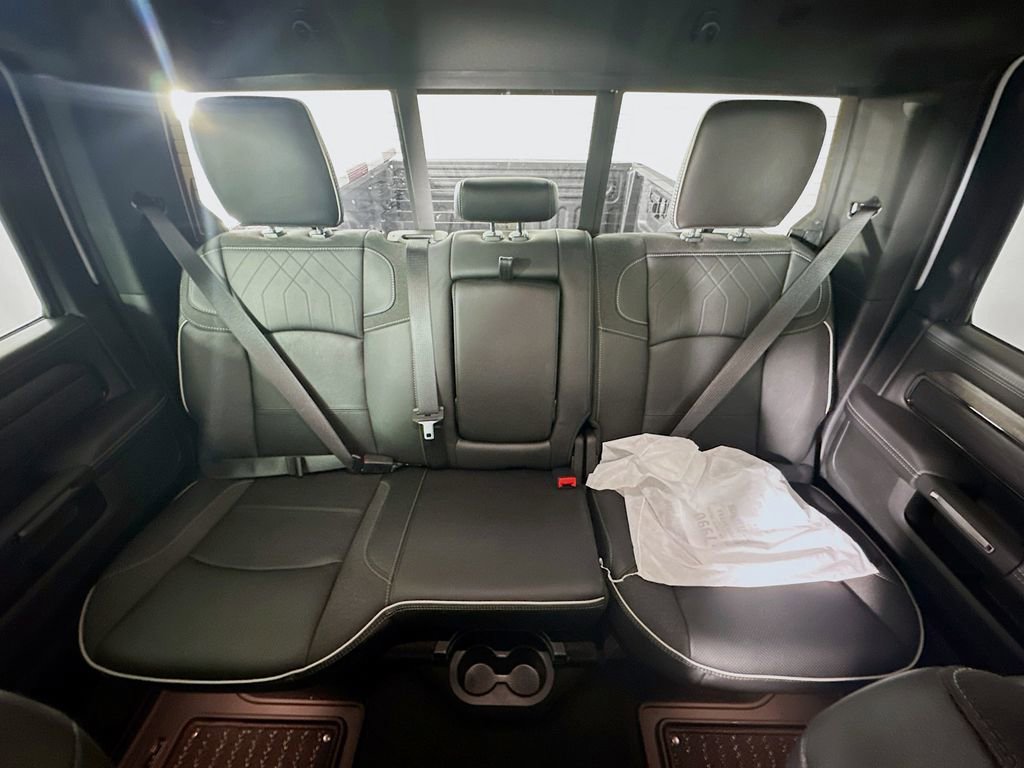 New 2026 RAM 2500 Limited w/ Towing Technology Group image 10