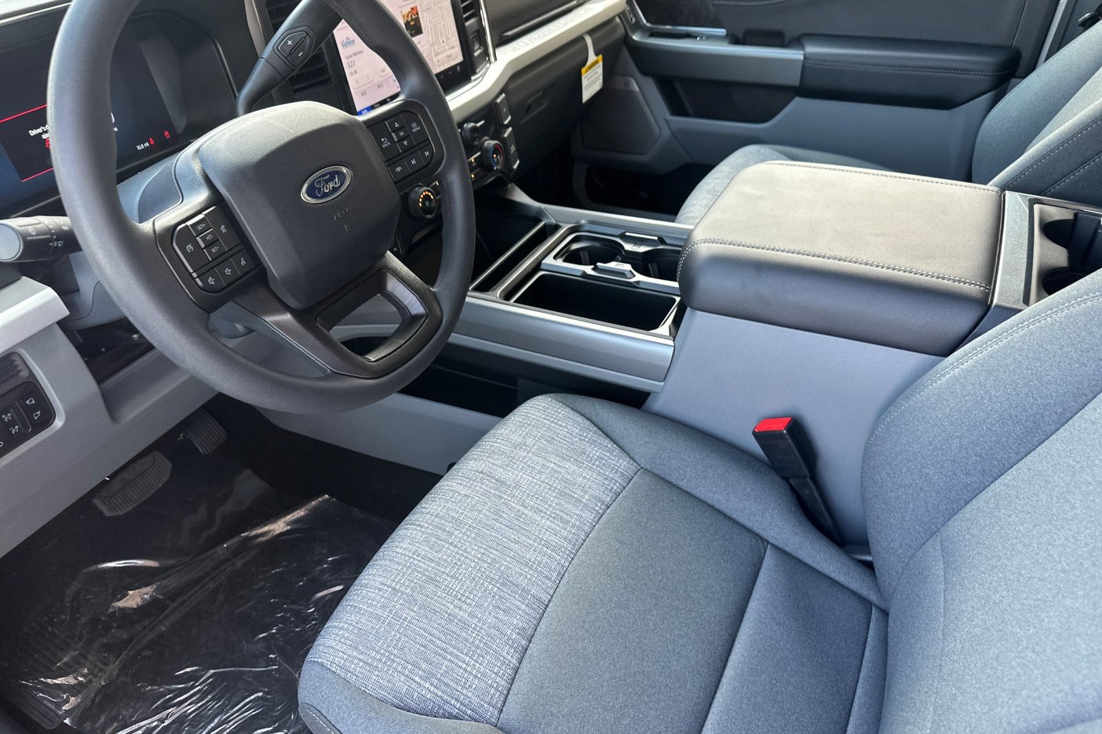 New 2026 Ford F250 XLT w/ XLT Premium Package AWD/4WD image 10