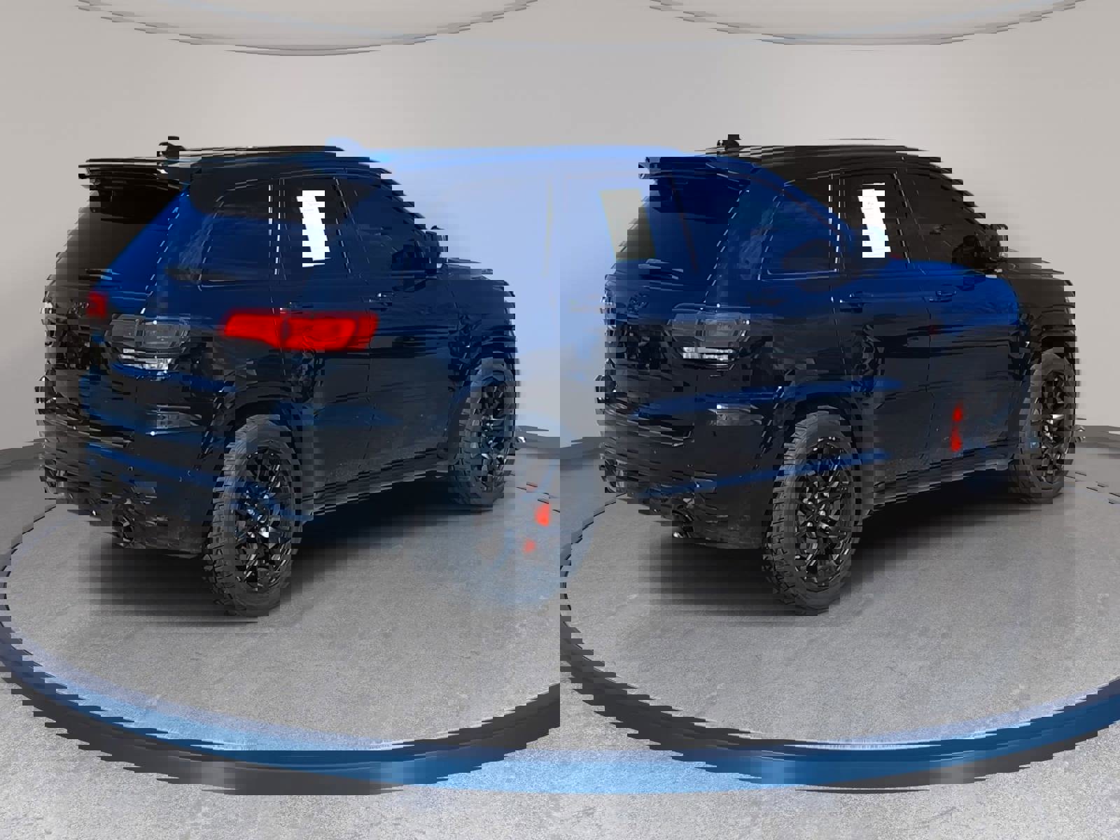 Used 2020 Jeep Grand Cherokee SRT image 5