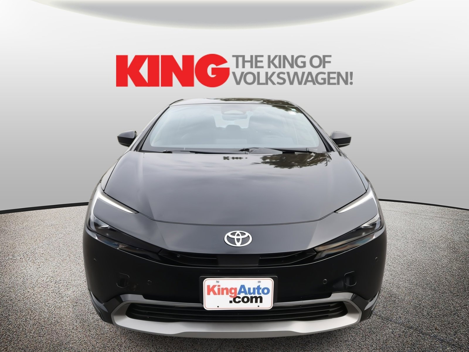 Used 2023 Toyota Prius XLE image 9