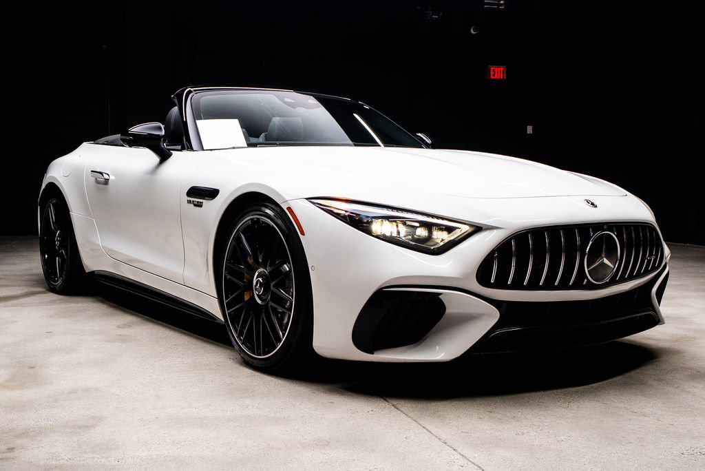 Used 2022 Mercedes-Benz SL 55 AMG 4MATIC w/ Driver Assistance Package image 10