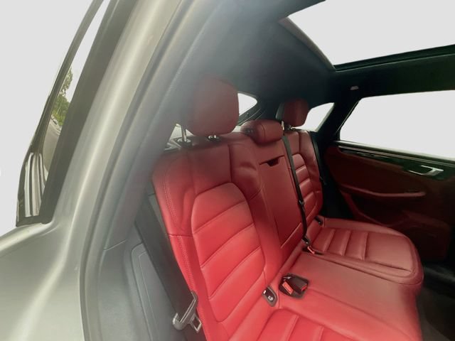 Certified 2023 Porsche Macan S AWD/4WD image 41