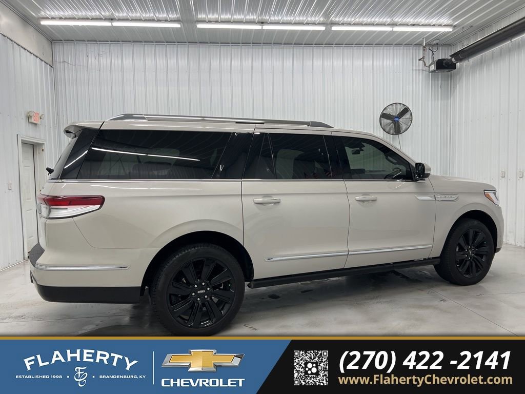 Used 2024 Lincoln Navigator L Reserve video 2