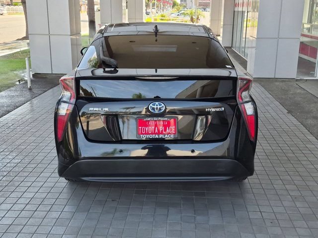 Used 2017 Toyota Prius Two w/ Prius Two Safety Plus Package FWD image 9
