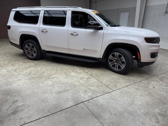 Used 2024 Jeep Wagoneer L Series II w/ Flexible Seating Group image 6