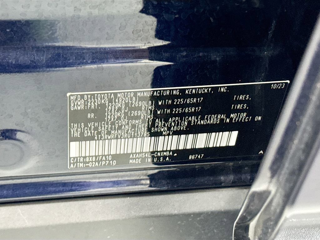 Used 2024 Toyota RAV4 XLE AWD/4WD image 33