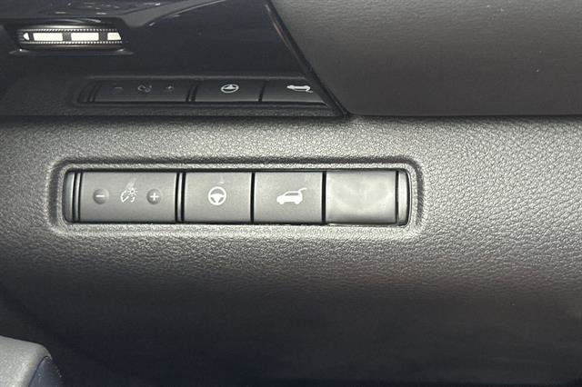 New 2025 Nissan Pathfinder SV w/ Cargo Package image 30