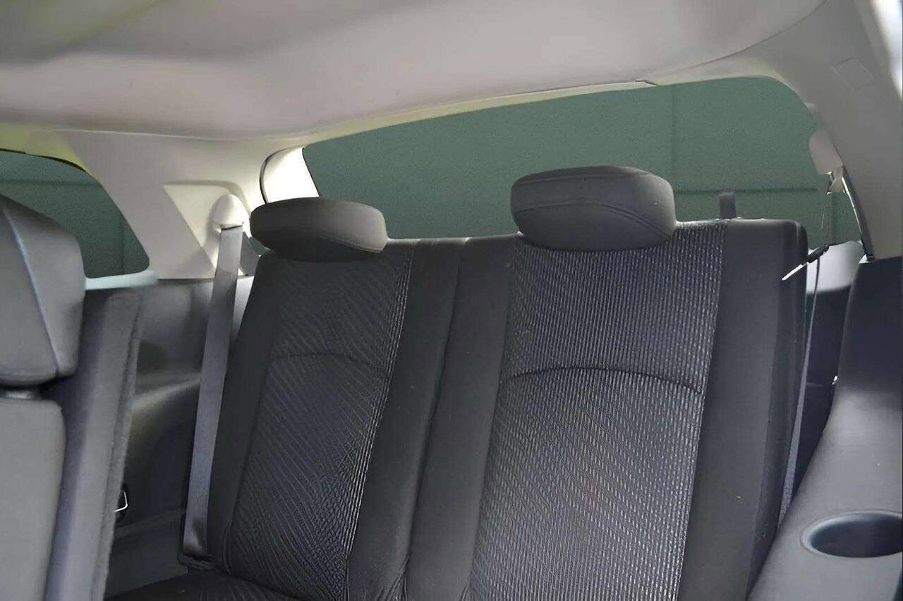 Used 2018 Dodge Journey SE image 16