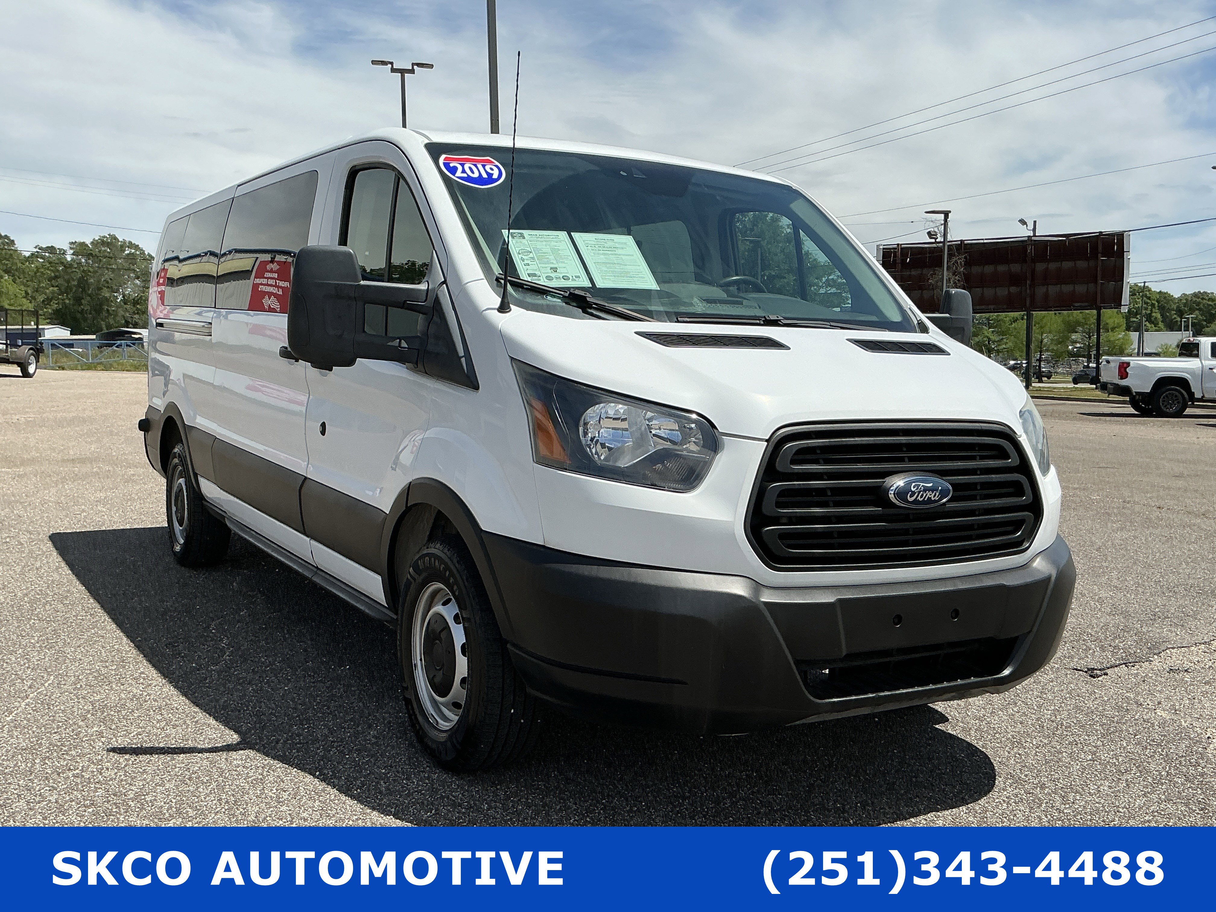Used 2019 Ford Transit 350 XL image 7