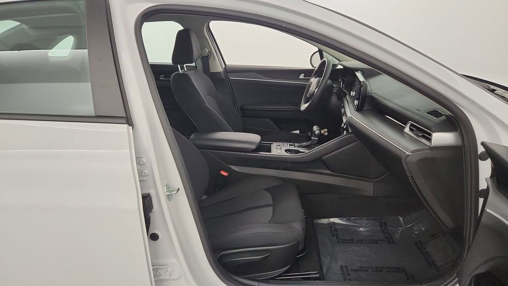 Used 2023 Kia K5 LXS FWD image 28