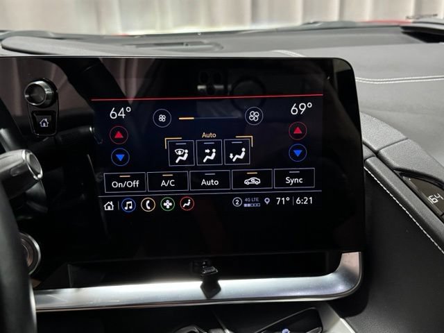 Used 2021 Chevrolet Corvette Stingray Convertible w/ Z51 Performance Package RWD image 22