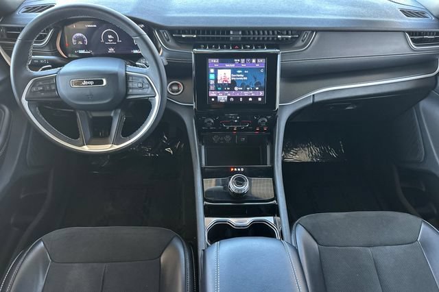 Certified 2023 Jeep Grand Cherokee L Laredo AWD/4WD image 4