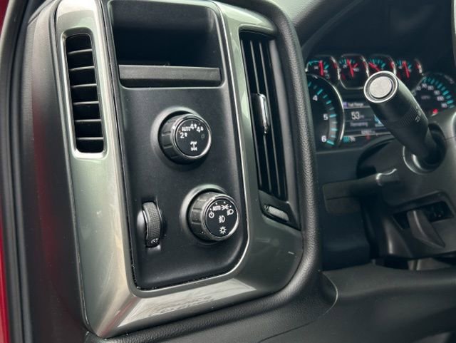 Used 2018 Chevrolet Silverado 1500 LT w/ All Star Edition image 29