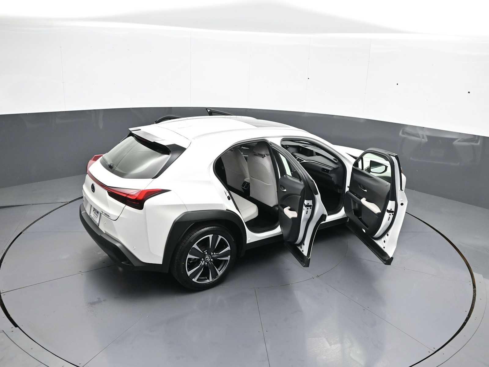 Used 2021 Lexus UX 250h w/ Premium Package AWD/4WD image 46