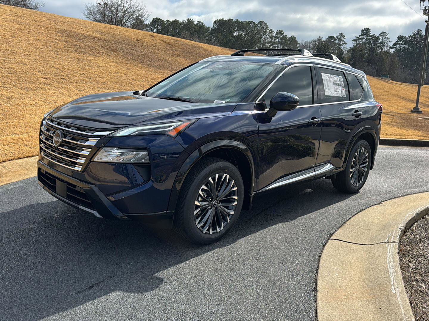 New 2026 Nissan Rogue Platinum w/ Platinum Premium Package image 1