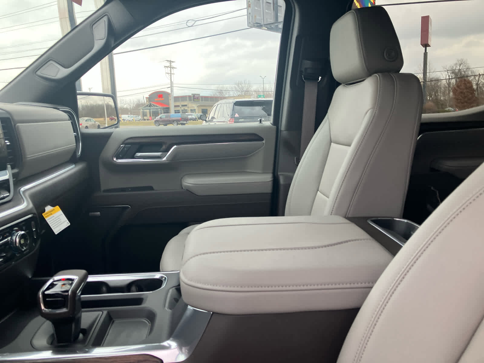 New 2026 GMC Sierra 1500 SLT w/ SLT Premium Plus Package image 10