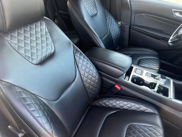 Used 2023 Ford Edge Titanium AWD/4WD image 16