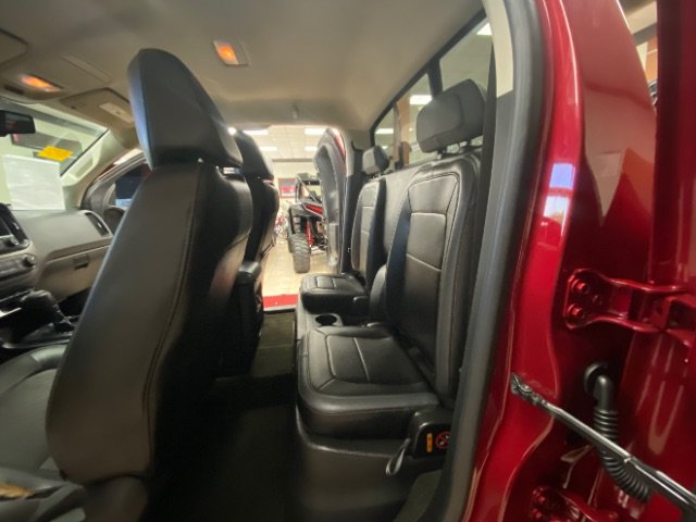 Used 2017 Chevrolet Colorado Z71 RWD image 14