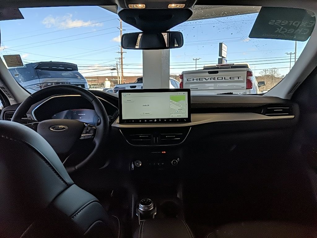 Certified 2025 Ford Escape Platinum image 14
