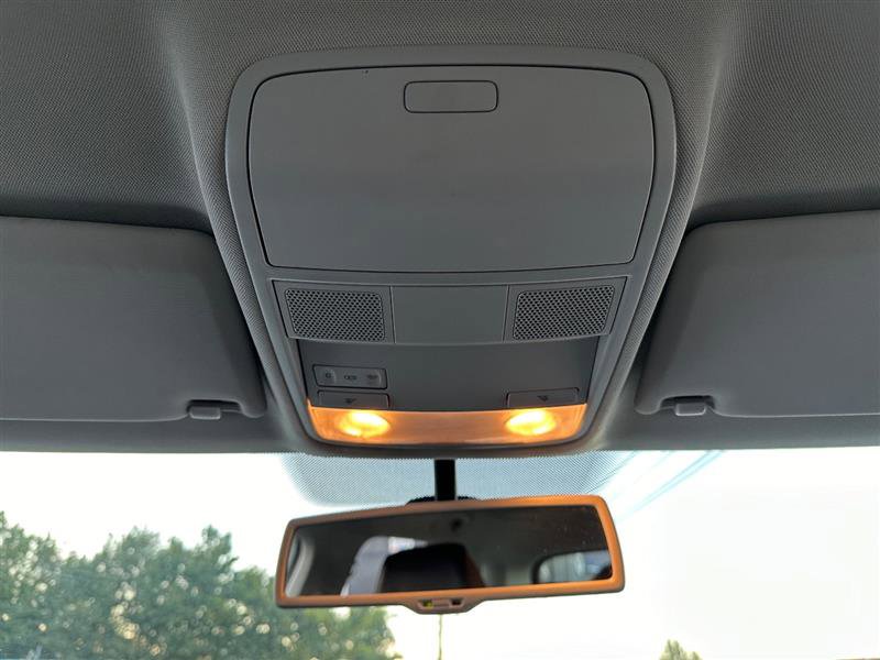 Used 2017 Volkswagen Tiguan S image 31