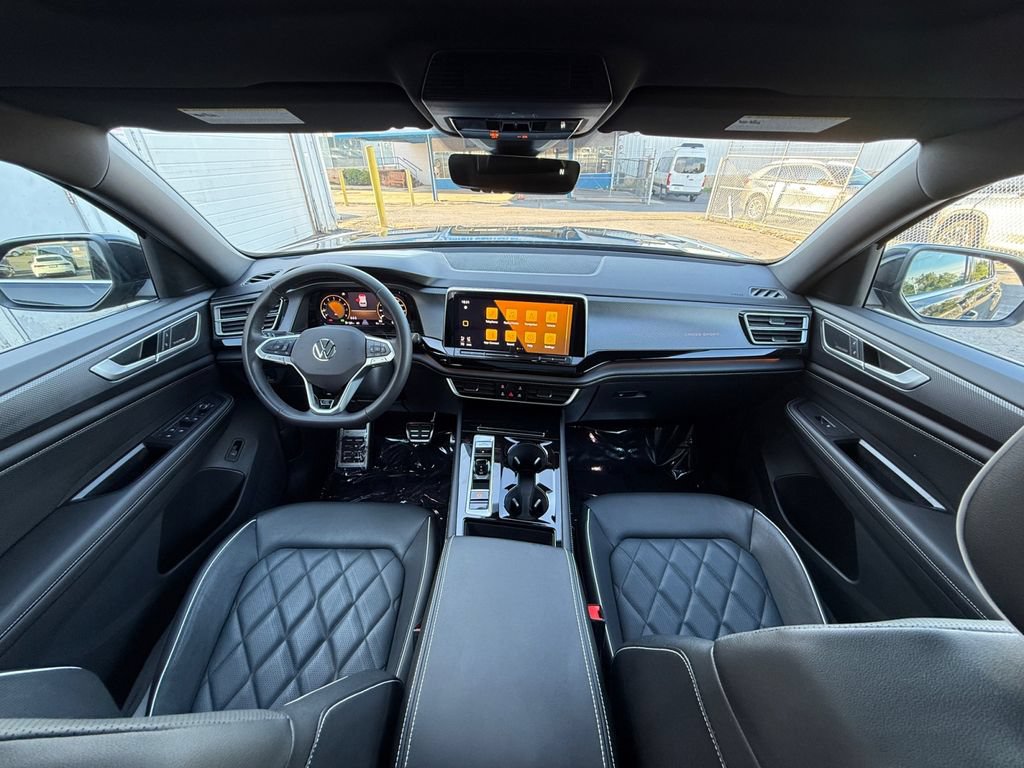 Used 2024 Volkswagen Atlas Cross Sport SEL Premium R-Line AWD/4WD image 22