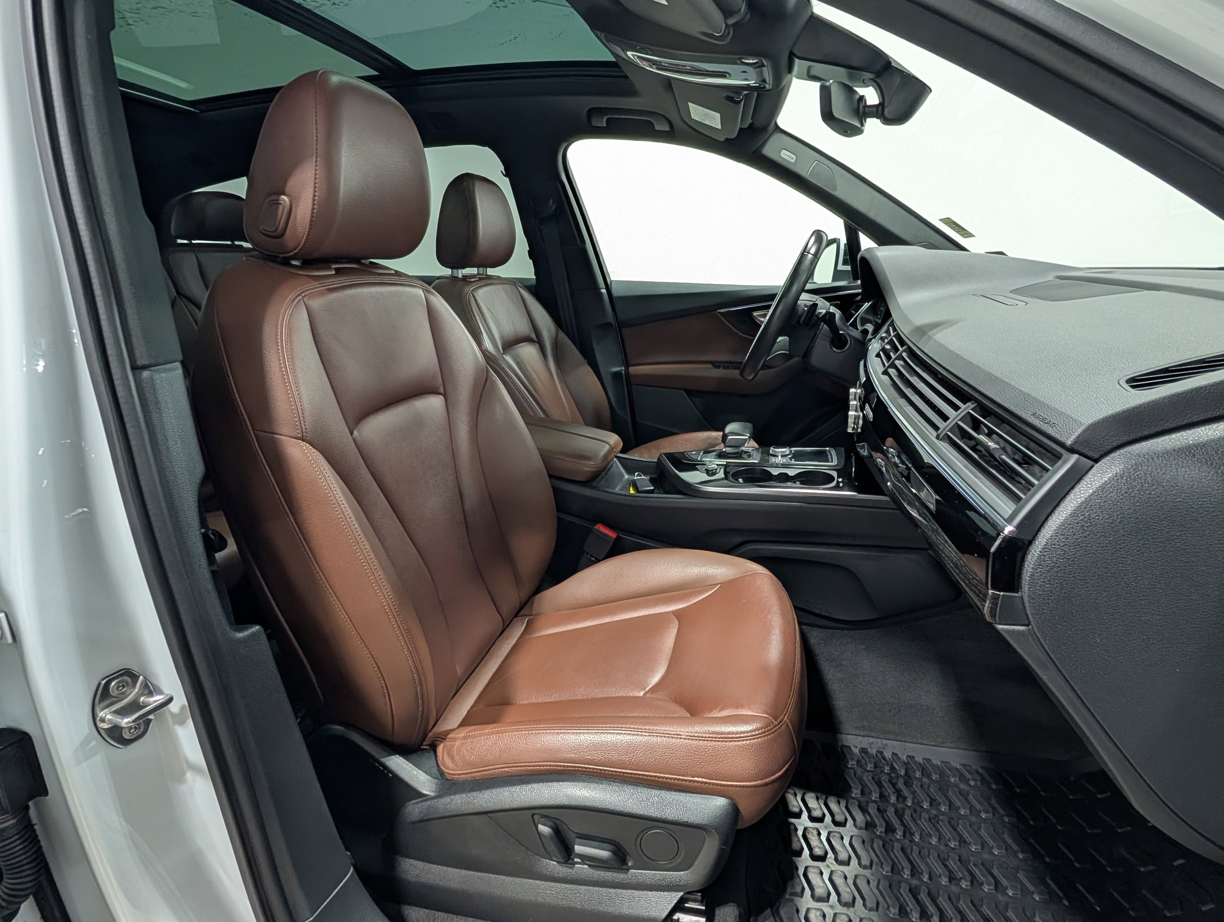 Used 2019 Audi Q7 3.0T Premium Plus w/ Premium Plus Package AWD/4WD image 20