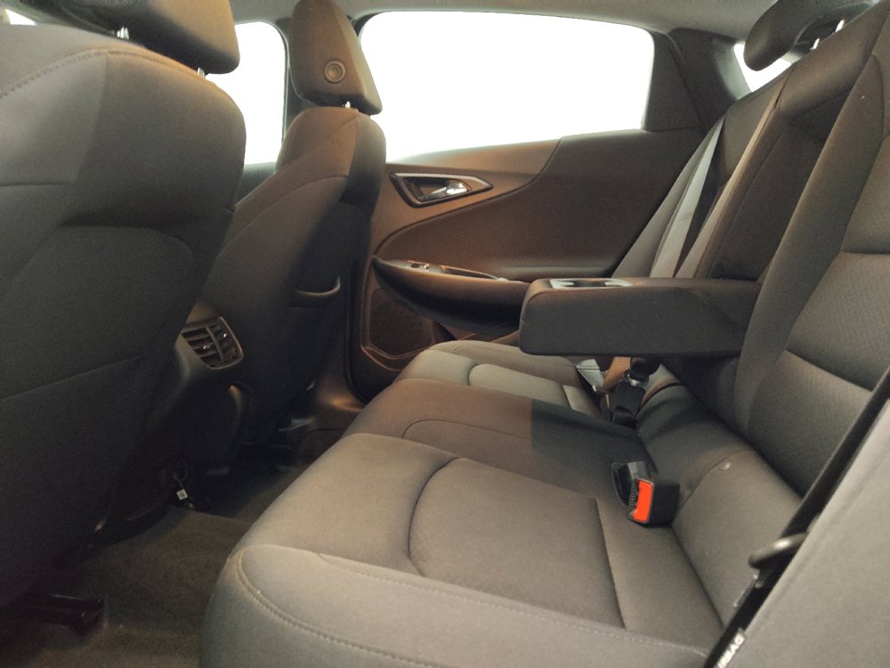 Used 2025 Chevrolet Malibu LT FWD image 18