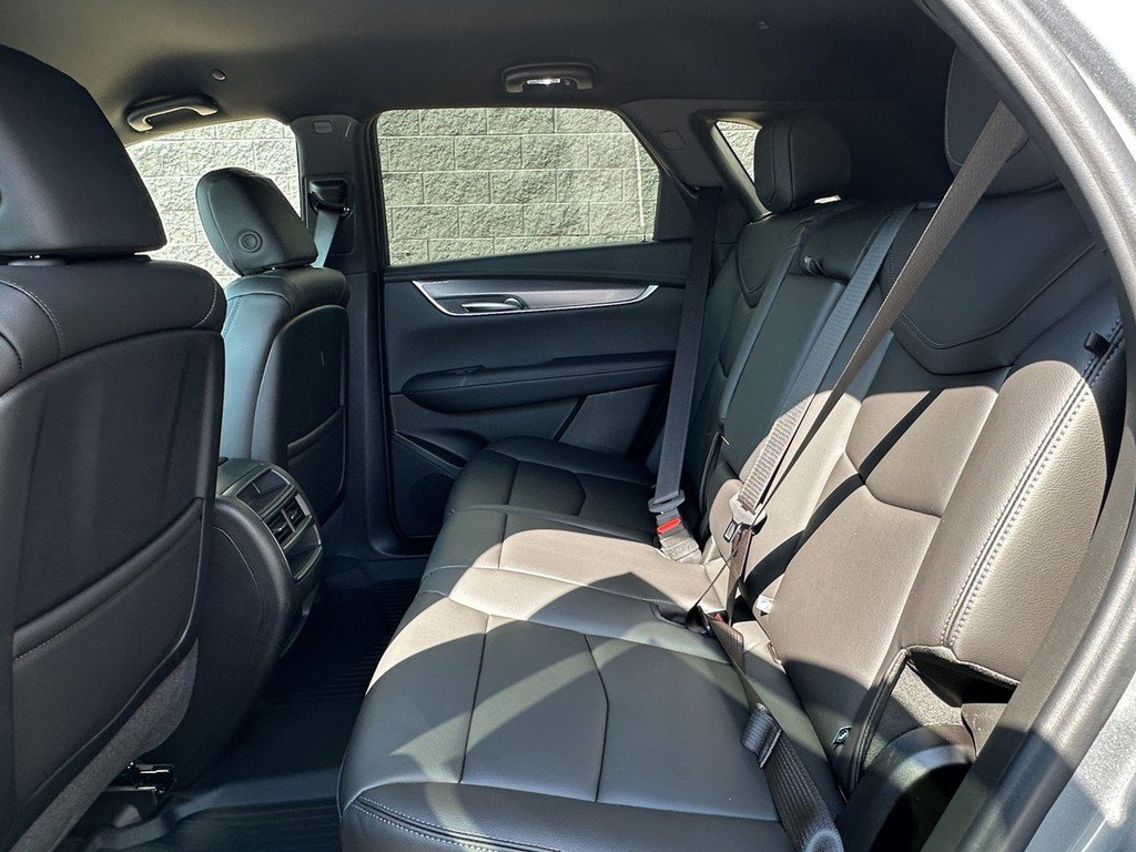 New 2026 Cadillac XT5 Luxury w/ LPO, Floor Liner Package image 7