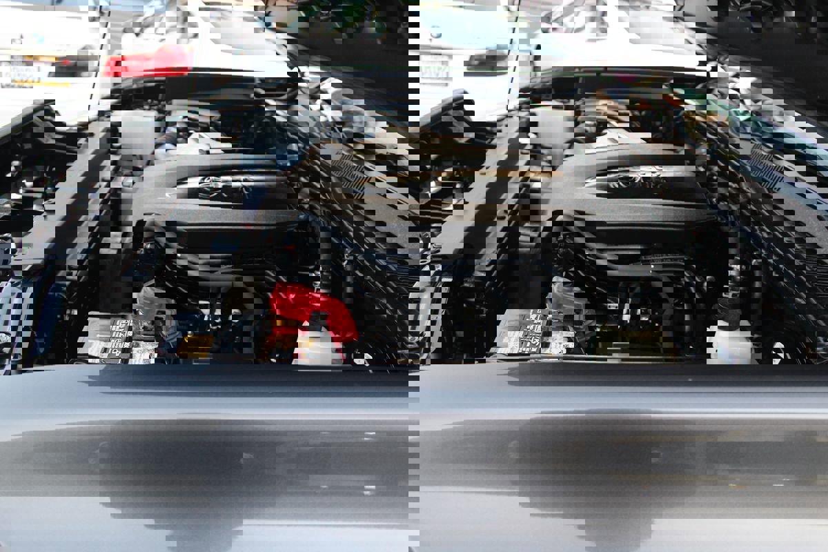 Used 2017 Toyota Tacoma Limited image 33