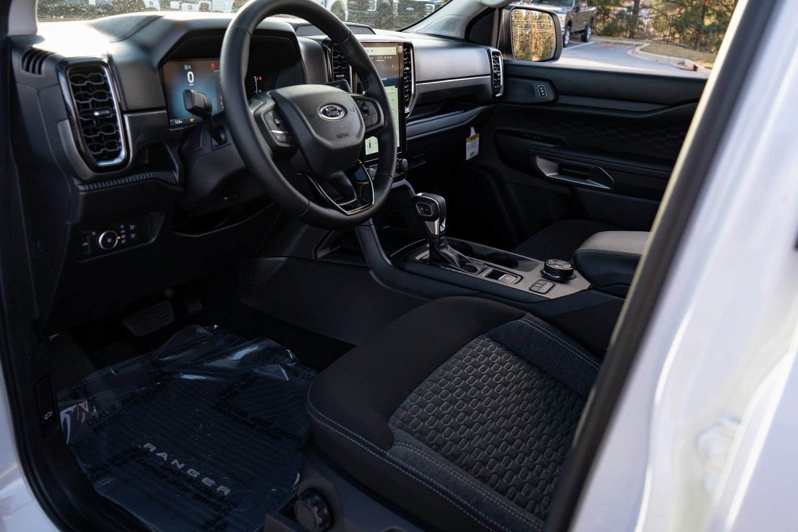 New 2025 Ford Ranger XLT w/ FX4 Off-Road Package image 17