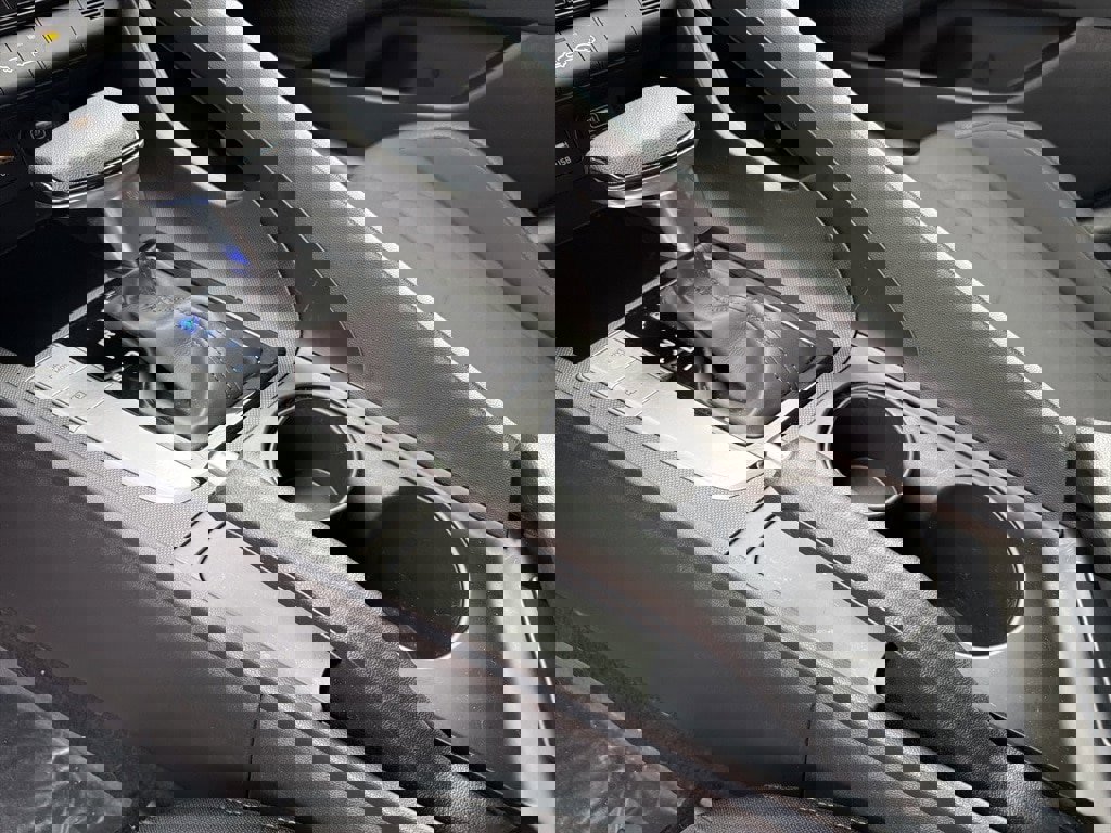 Certified 2022 Hyundai Elantra SEL image 26