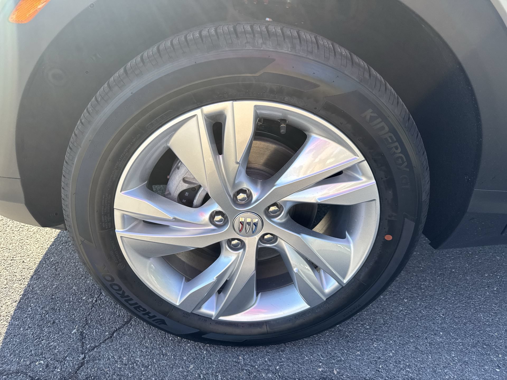 New 2026 Buick Encore GX Preferred w/ Comfort Package AWD/4WD image 18